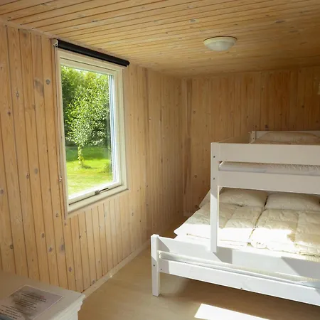 Mysigt Strandhus För 9 400 M Stranden Semesterbostad *