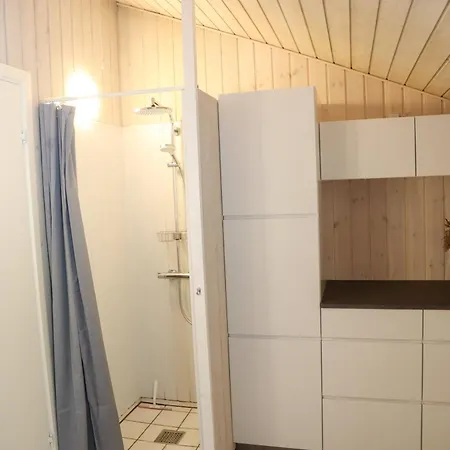 Semesterbostad Mysigt Strandhus För 9 400 M Stranden